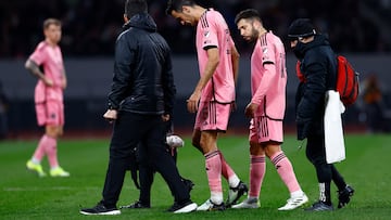 Soccer Football - Friendly - Vissel Kobe v Inter Miami - Japan National Stadium, Tokyo, Japan - February 7, 2024 Inter Miami's Sergio Busquets receives medical attention REUTERS/Issei Kato